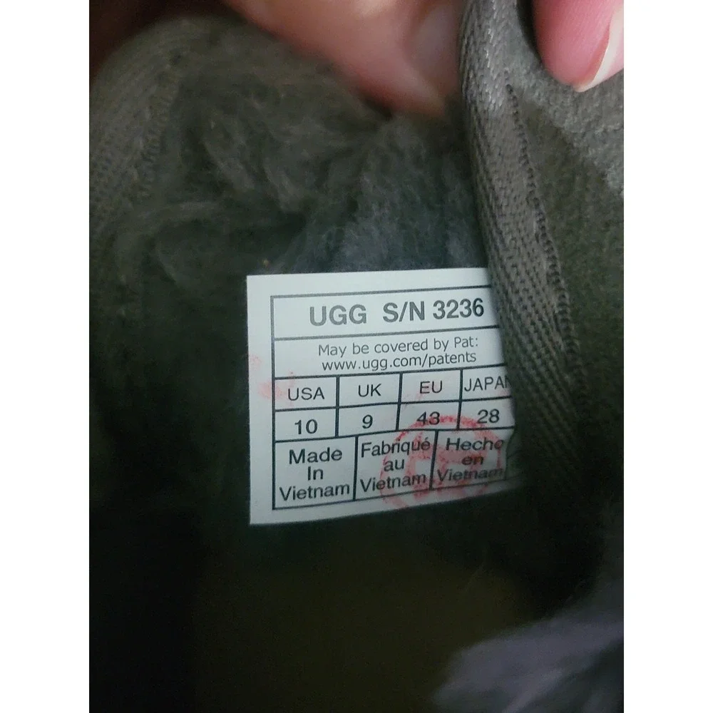 UGG Neumel Grey‎ Suede Chukka Boots Mens 10 Lace Up 3236